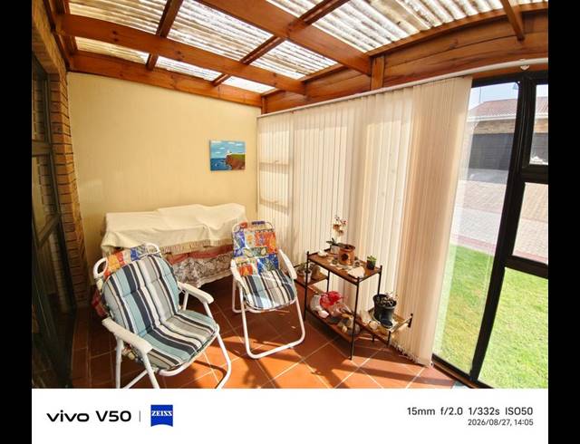 3 BEDROOM TOWNHOUSE FOR SALE IN HARTENBOS CENTRAL